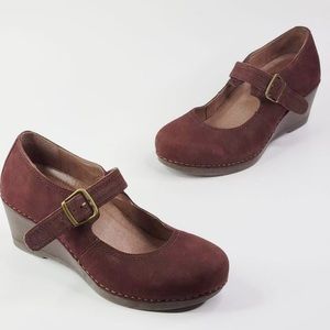 Dansko Raisin Sandra Suede Mary Jane Nubuck Wedge Heel 39 or 9 Comfort Shoe